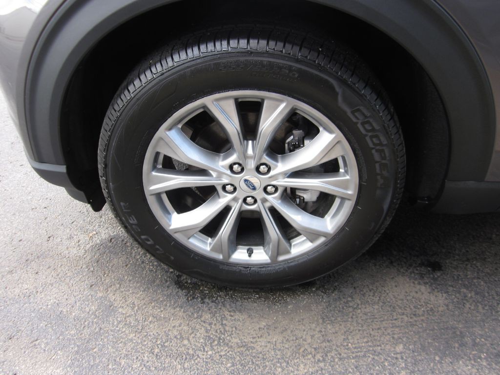 2022 Ford Explorer Image 46