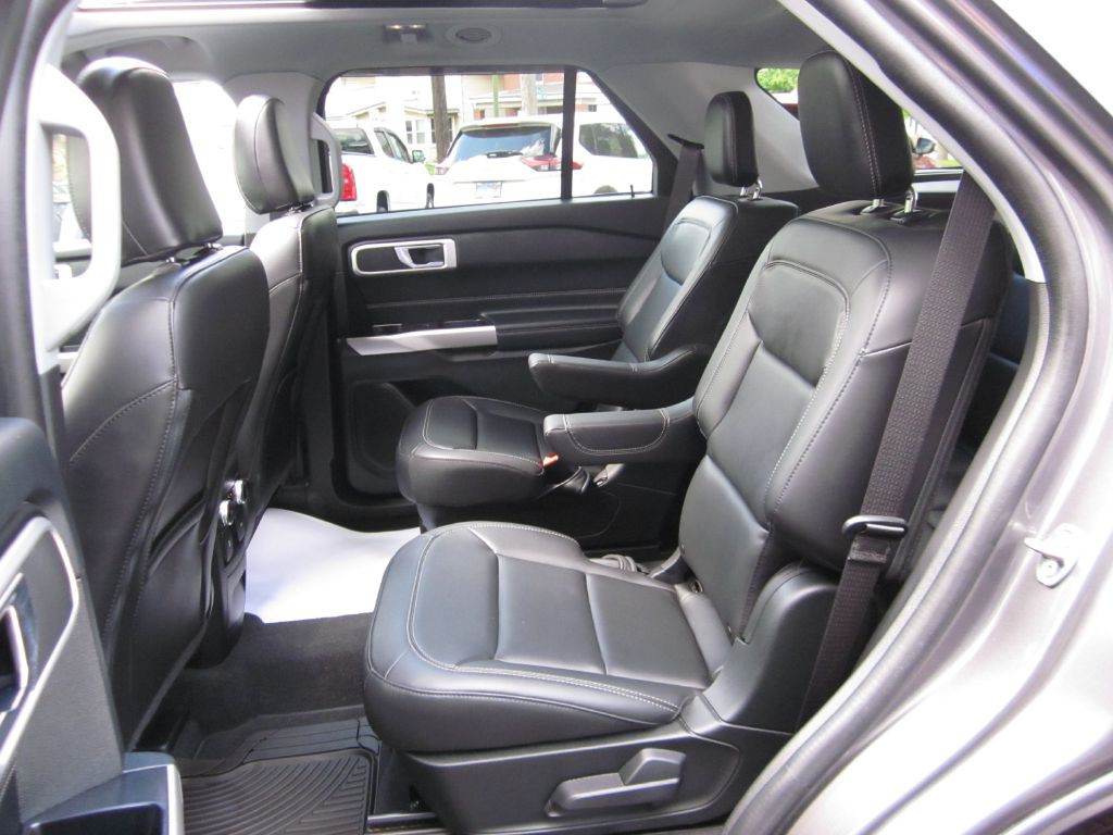 2022 Ford Explorer Image 55
