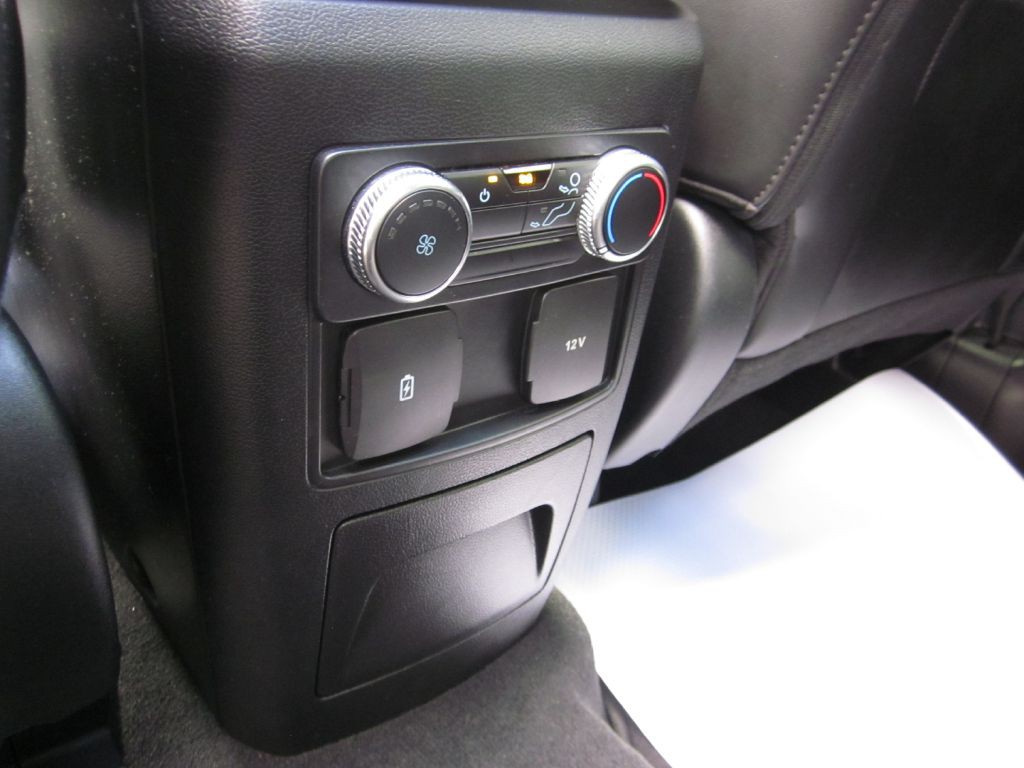 2022 Ford Explorer Image 56