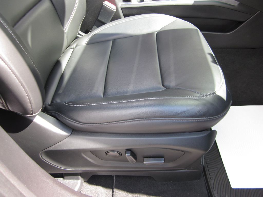 2022 Ford Explorer Image 64