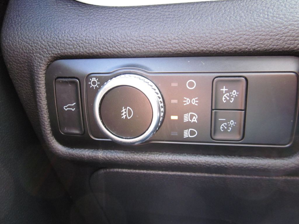 2022 Ford Explorer Image 78