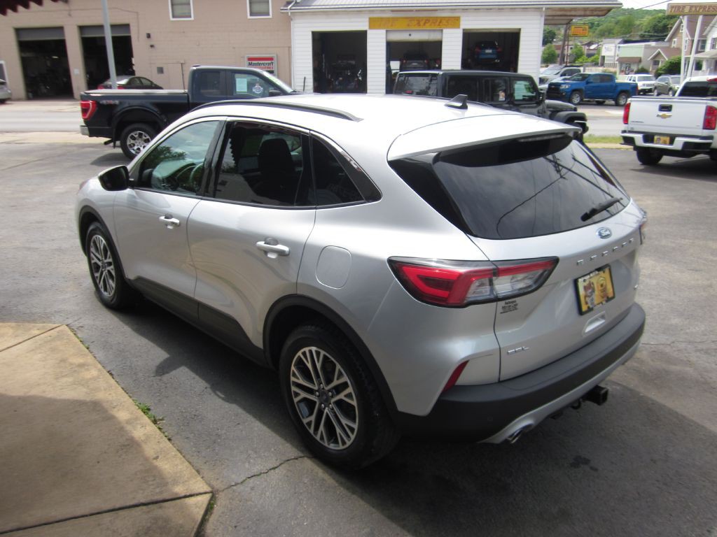 2020 Ford Escape Image 12