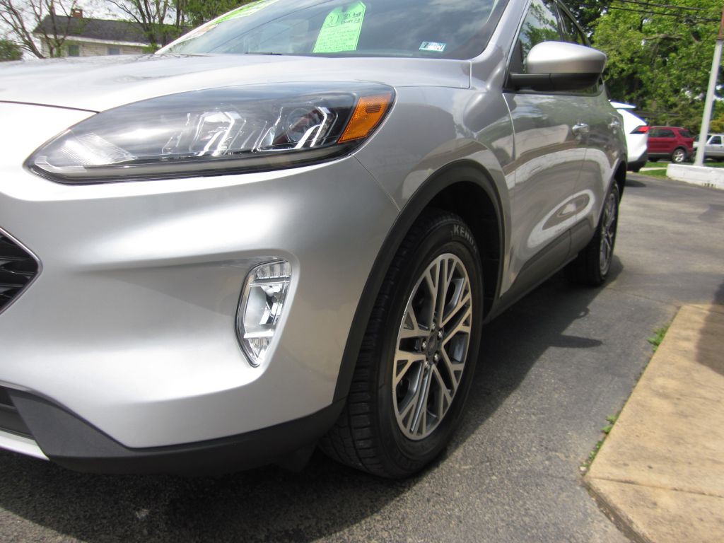 2020 Ford Escape Image 19