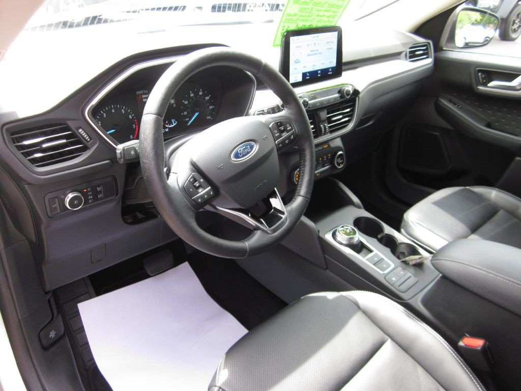 2020 Ford Escape Image 34