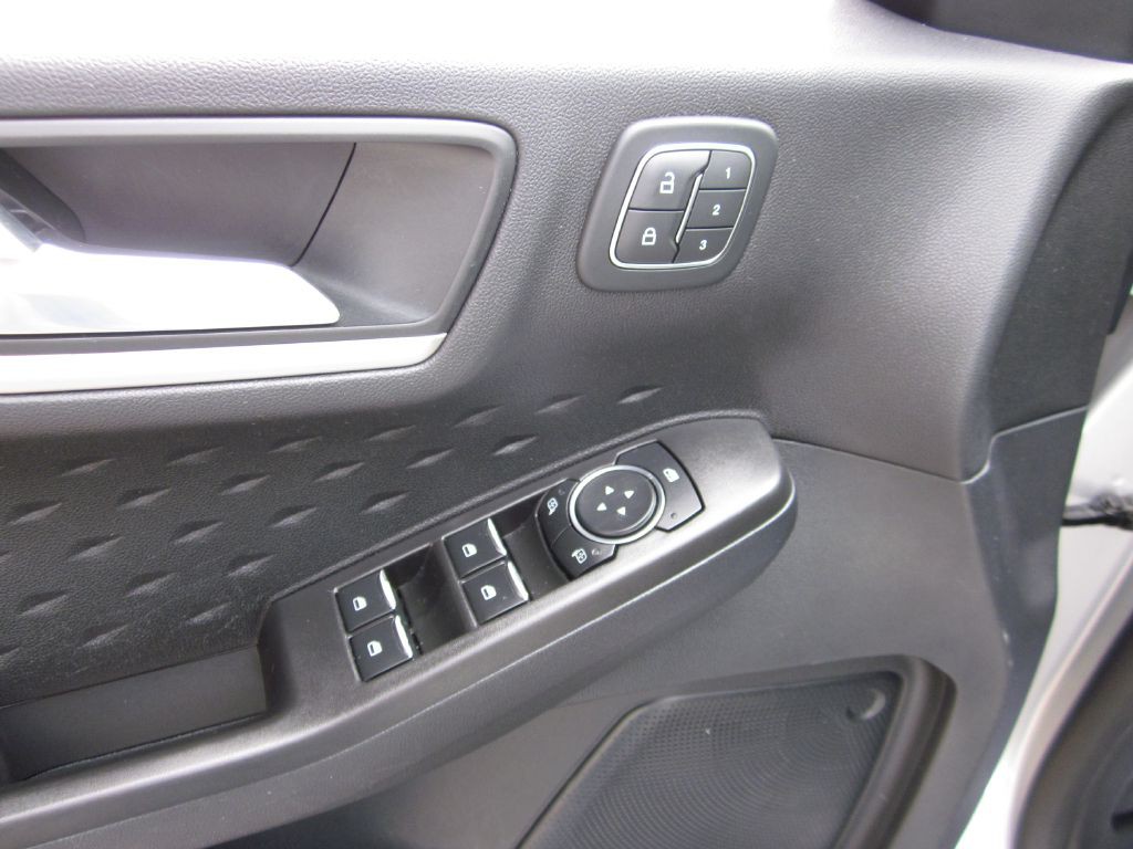 2020 Ford Escape Image 36