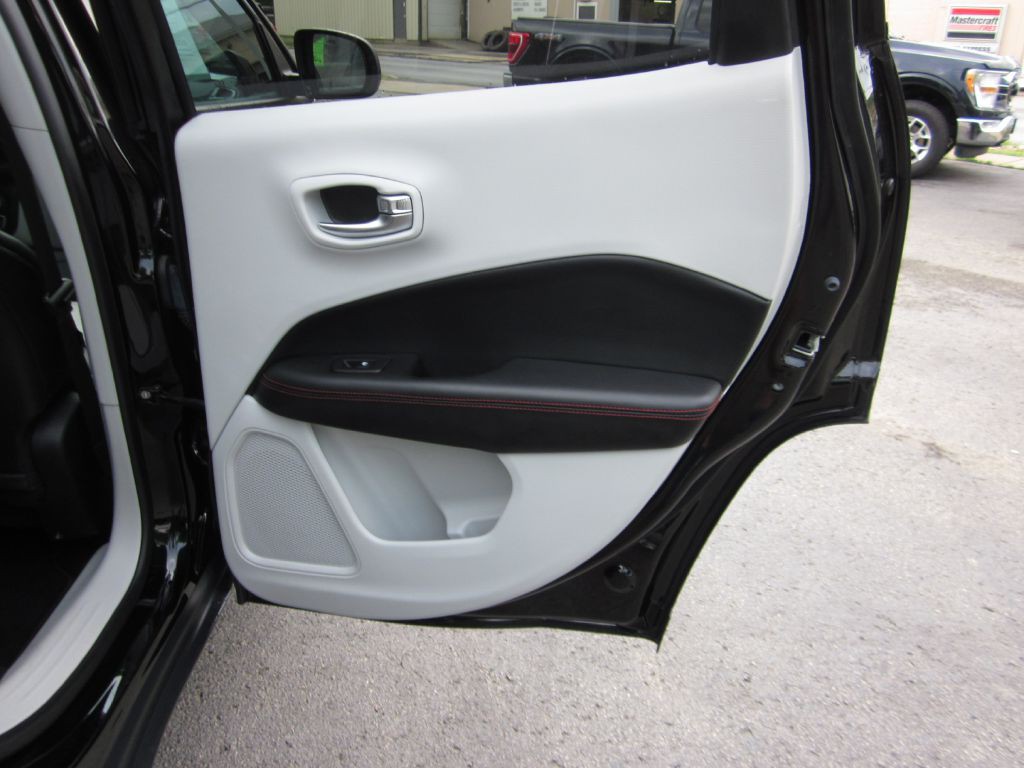 2020 Jeep Compass Image 49