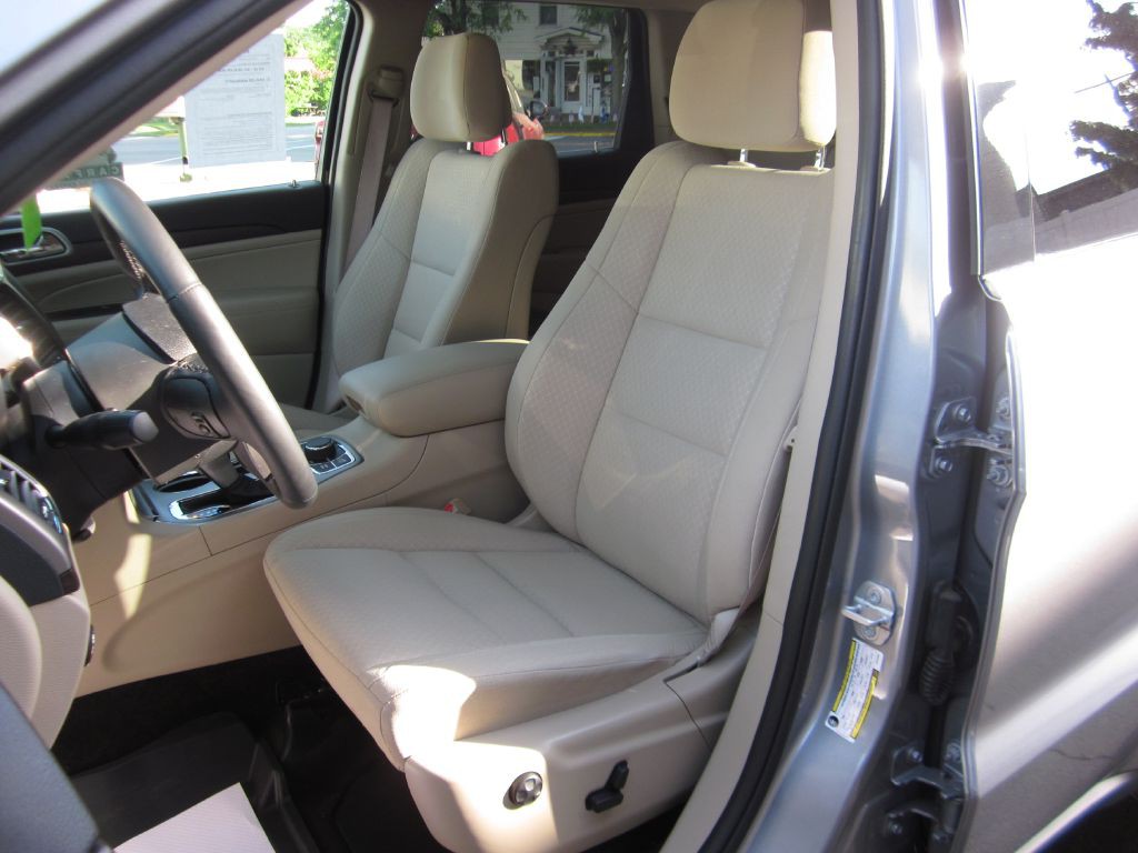 2018 Jeep Grand Cherokee Image 34