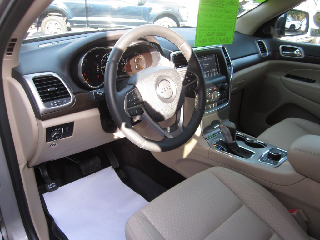 2018 Jeep Grand Cherokee Image 37