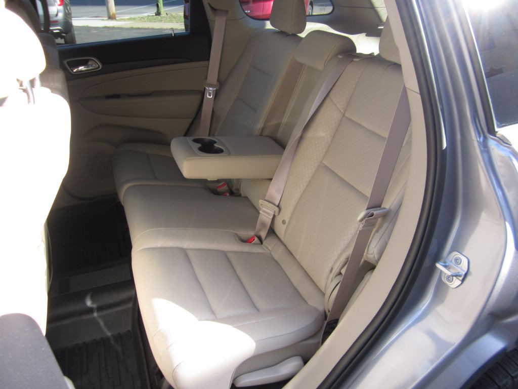 2018 Jeep Grand Cherokee Image 41