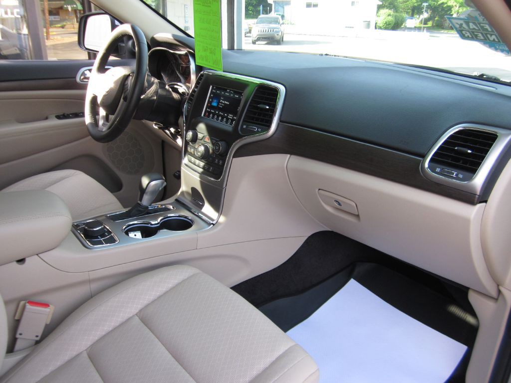 2018 Jeep Grand Cherokee Image 52