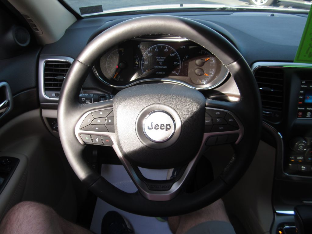 2018 Jeep Grand Cherokee Image 61