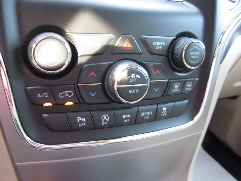 2018 Jeep Grand Cherokee Image 71