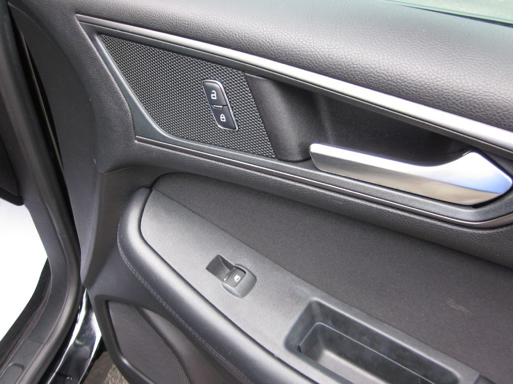 2018 Ford Edge Image 45