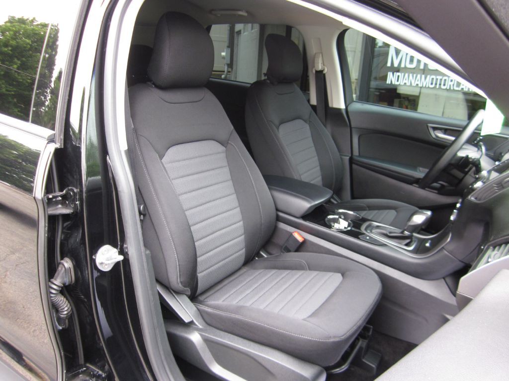 2018 Ford Edge Image 46