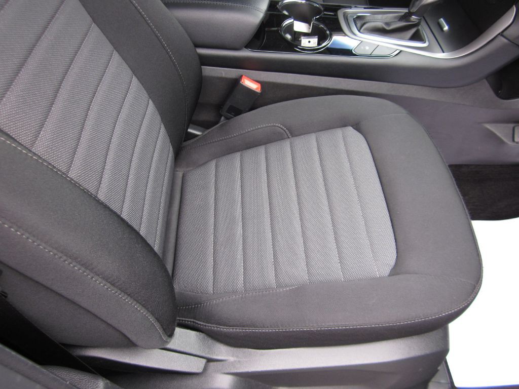 2018 Ford Edge Image 47