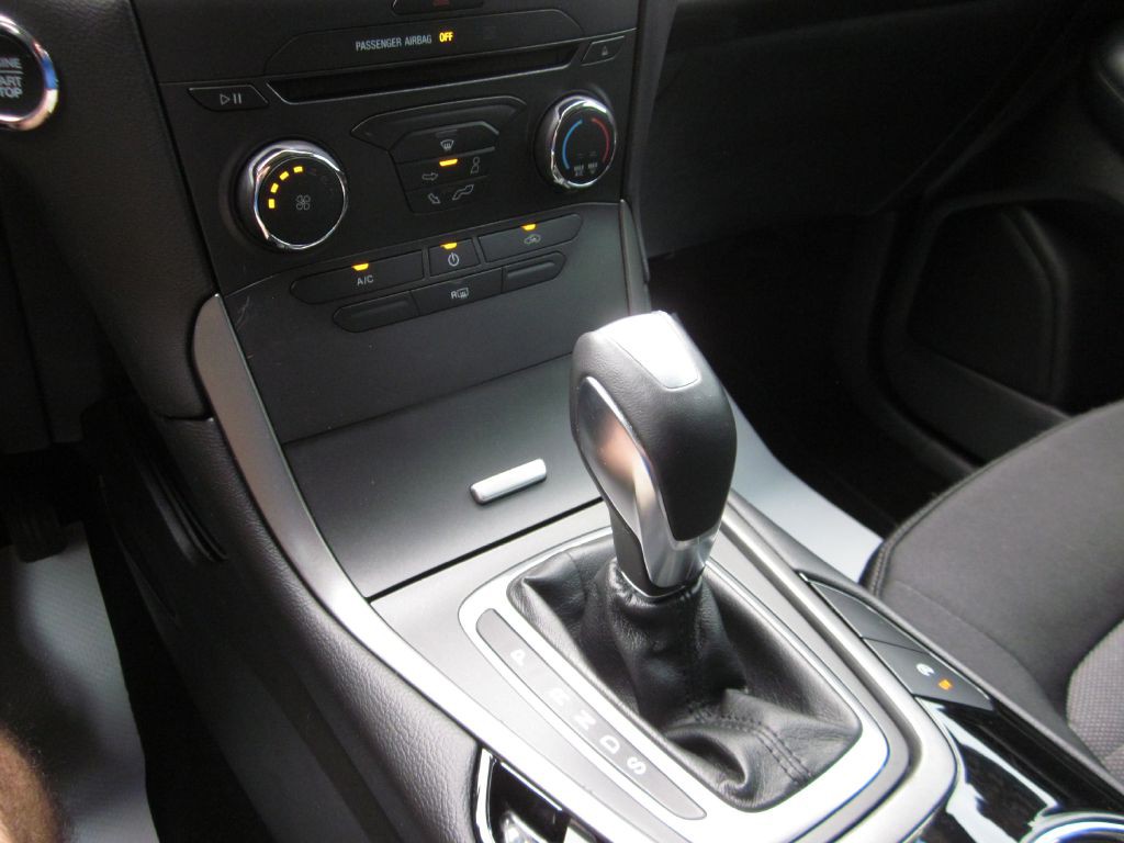 2018 Ford Edge Image 70