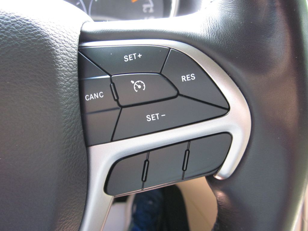 2019 Jeep Grand Cherokee Image 75