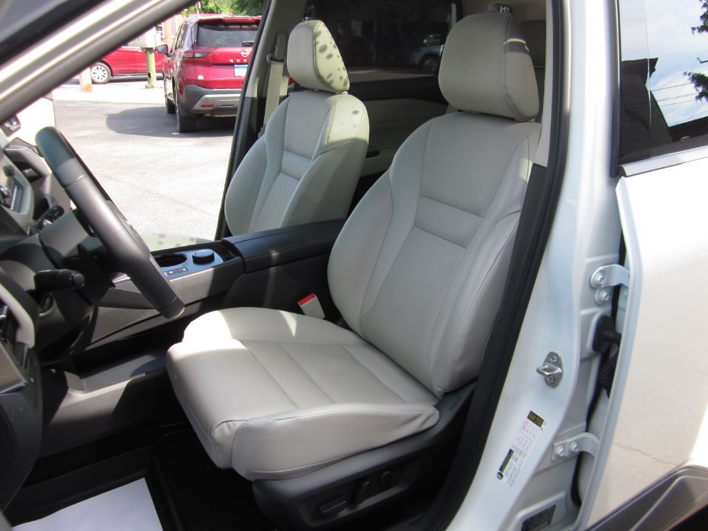 2021 Nissan Rogue Image 46