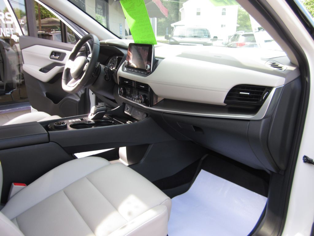 2021 Nissan Rogue Image 60
