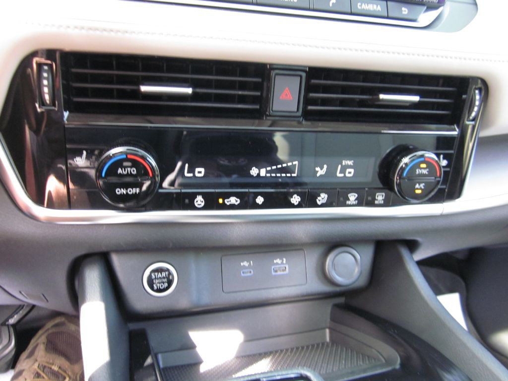 2021 Nissan Rogue Image 80