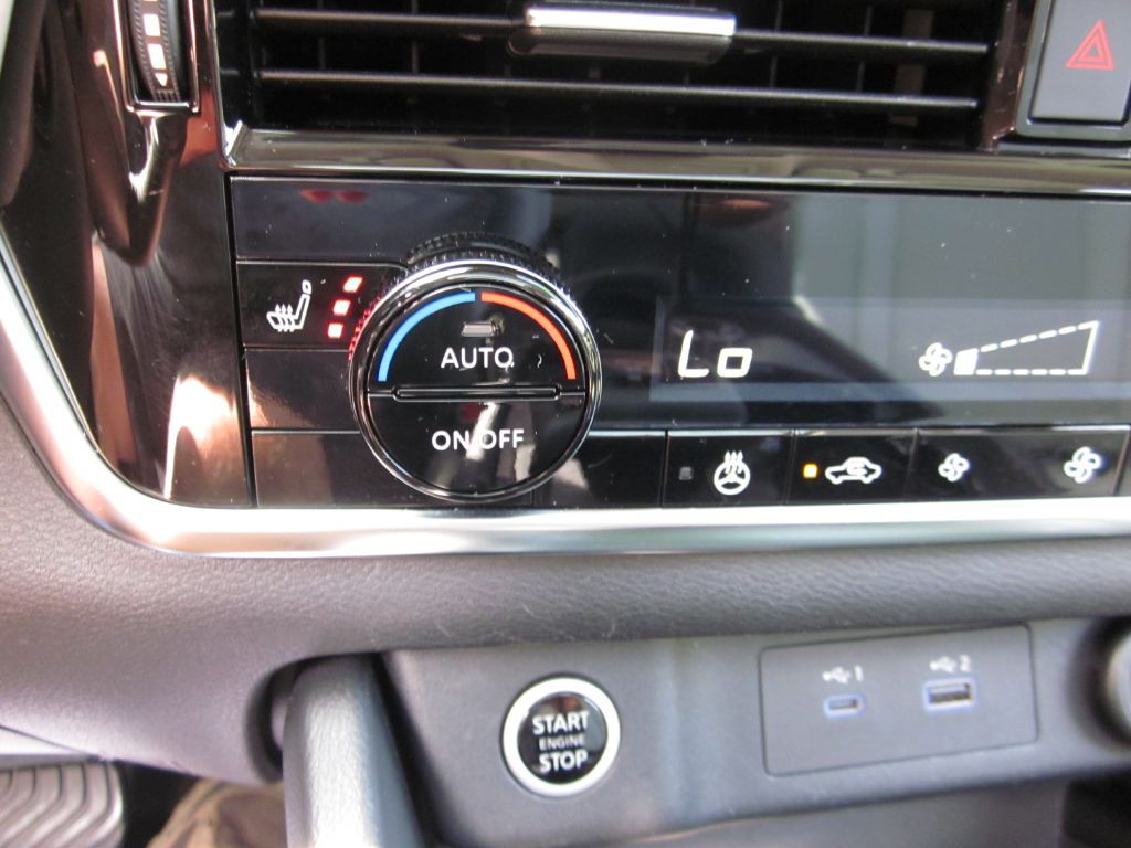 2021 Nissan Rogue Image 81