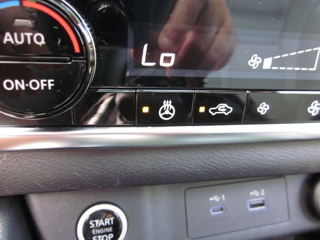 2021 Nissan Rogue Image 82