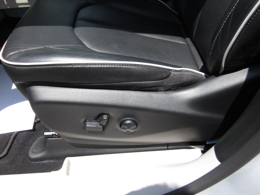 2023 Chrysler Pacifica Image 40
