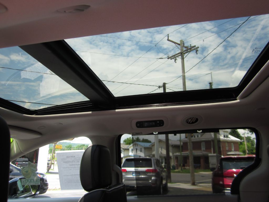 2023 Chrysler Pacifica Image 45