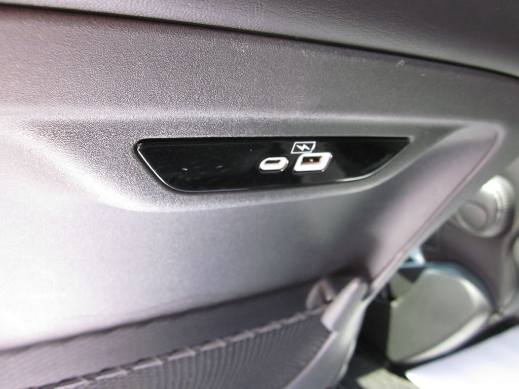 2023 Chrysler Pacifica Image 47