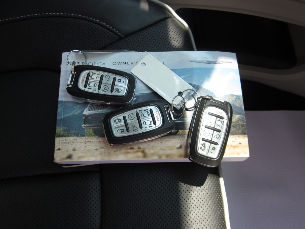 2023 Chrysler Pacifica Image 59