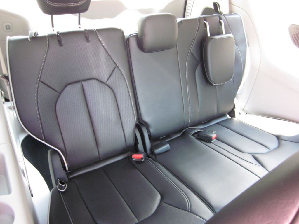 2023 Chrysler Pacifica Image 63
