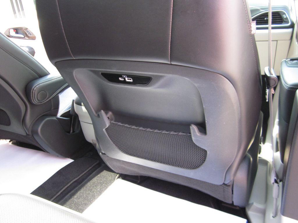 2023 Chrysler Pacifica Image 68