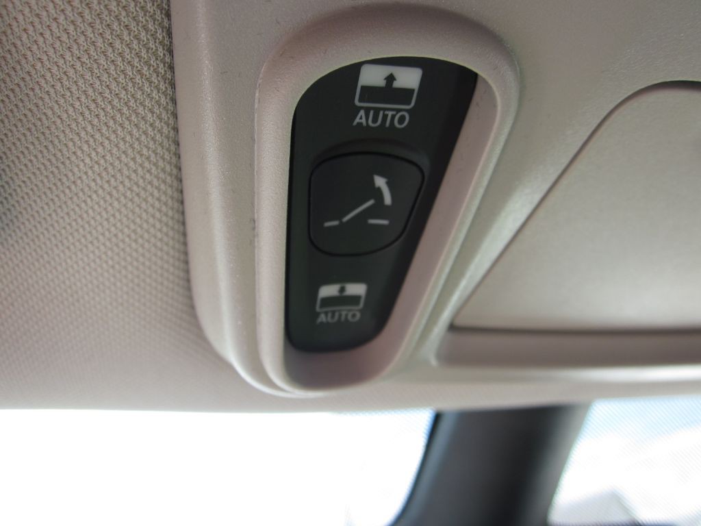 2023 Chrysler Pacifica Image 90