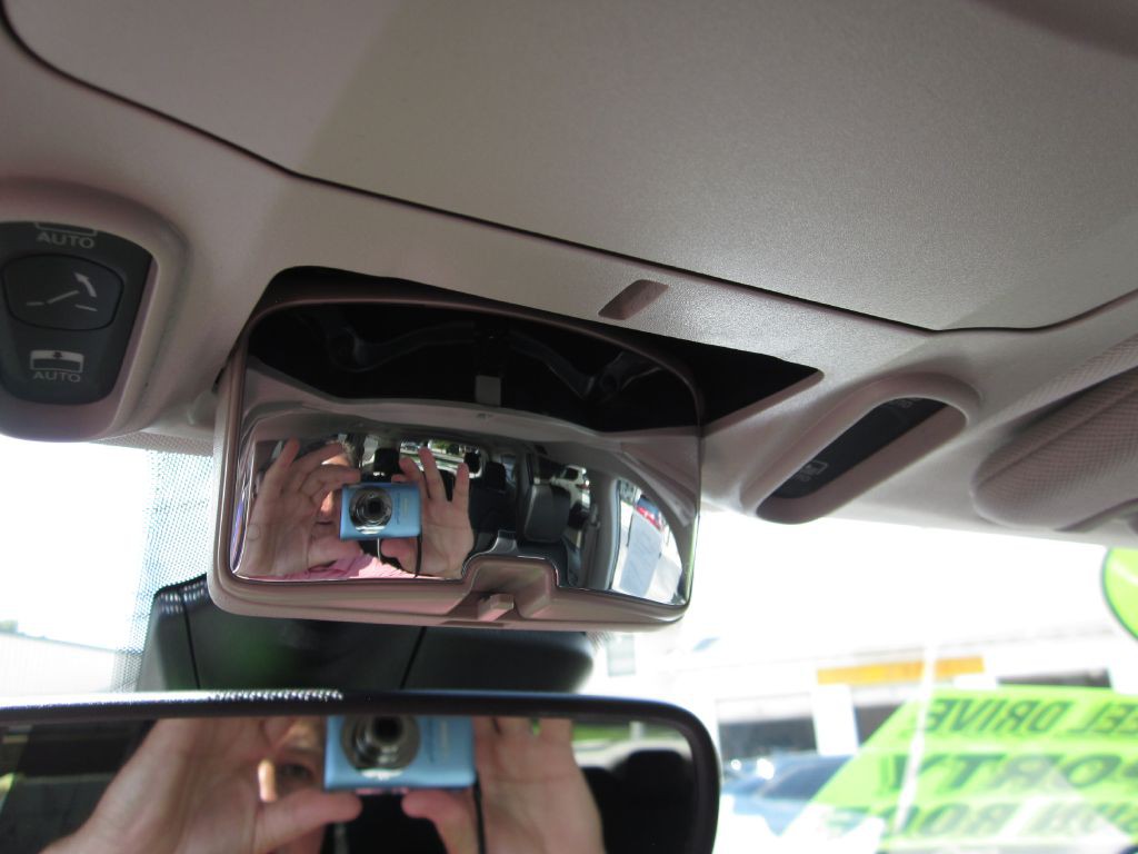 2023 Chrysler Pacifica Image 92