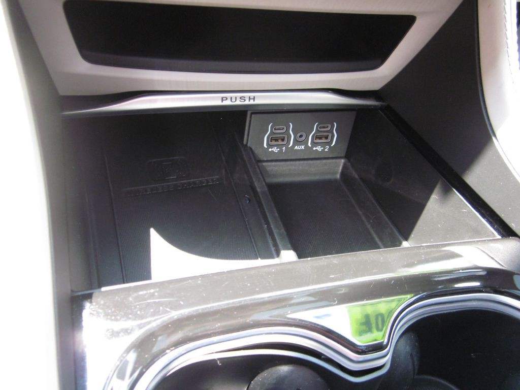 2023 Chrysler Pacifica Image 96