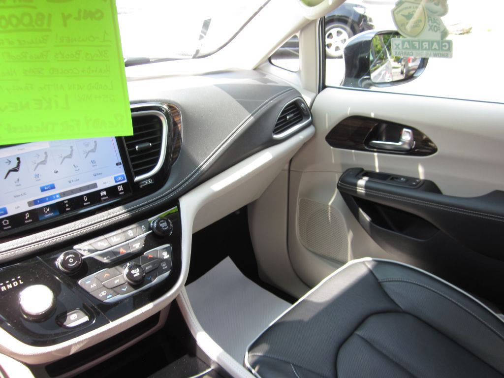 2023 Chrysler Pacifica Image 99