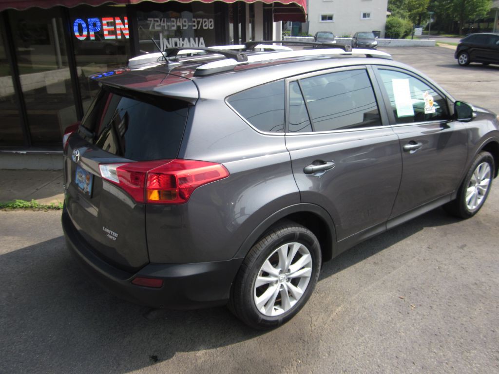 2015 Toyota Rav4 Image 4
