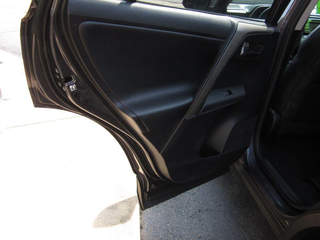 2015 Toyota Rav4 Image 39