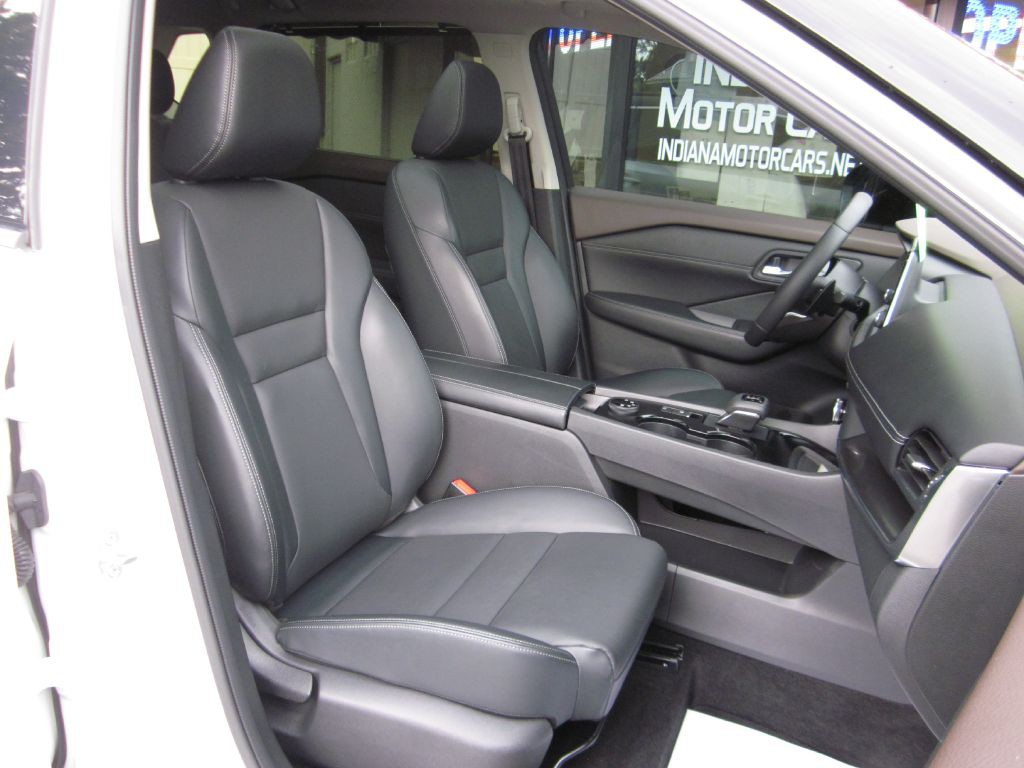 2023 Nissan Rogue Image 53