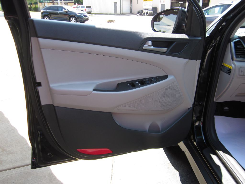 2018 Hyundai Tucson Image 24