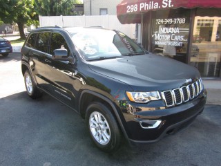 Image for 2020 Jeep Grand Cherokee LAREDO 2BE TRAIL PKG ID: 7613544
