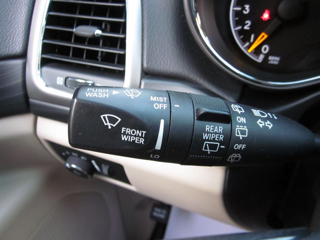 2019 Jeep Grand Cherokee Image 59