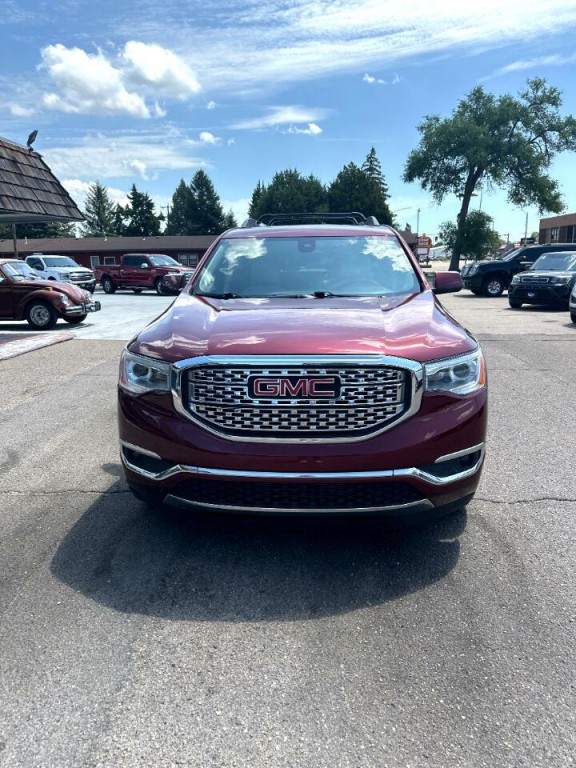 2018 GMC Acadia Image 2