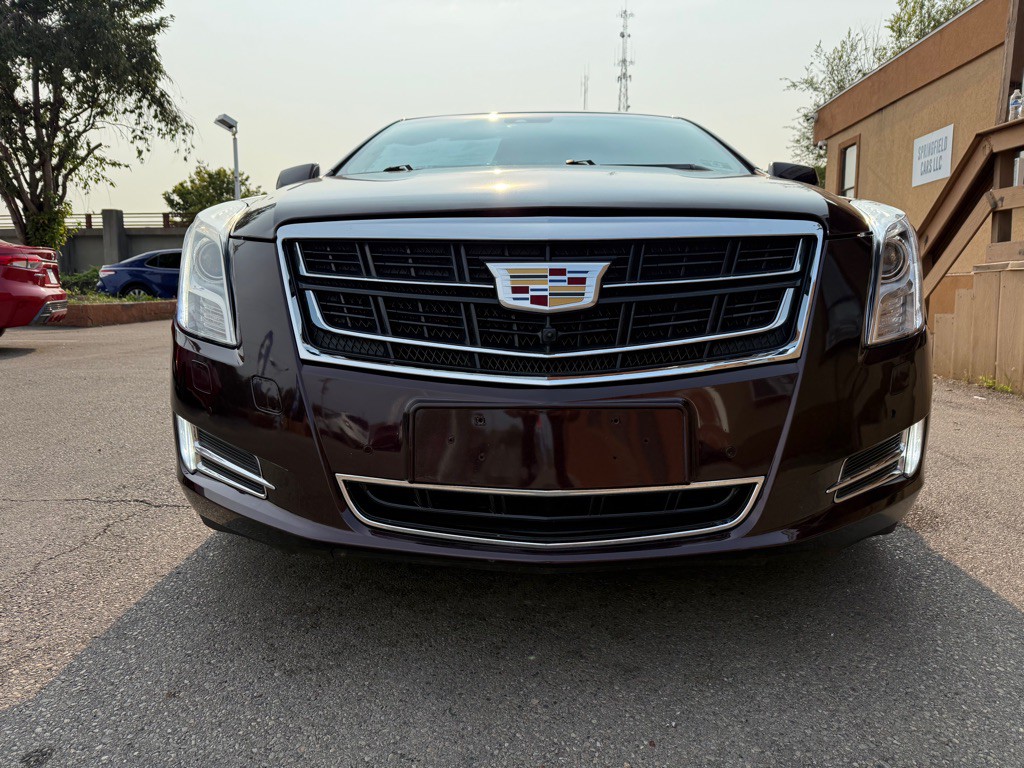 2017 Cadillac XTS Image 2