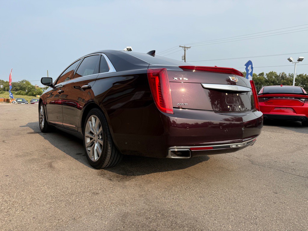 2017 Cadillac XTS Image 5