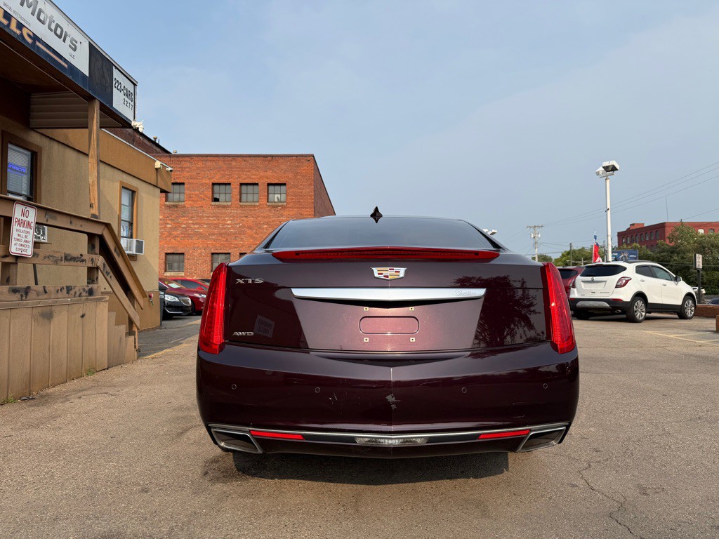 2017 Cadillac XTS Image 6