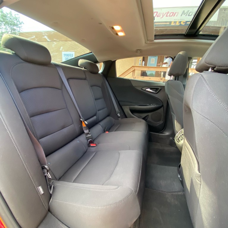 2018 Chevrolet Malibu Image 11