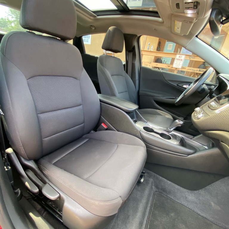 2018 Chevrolet Malibu Image 13
