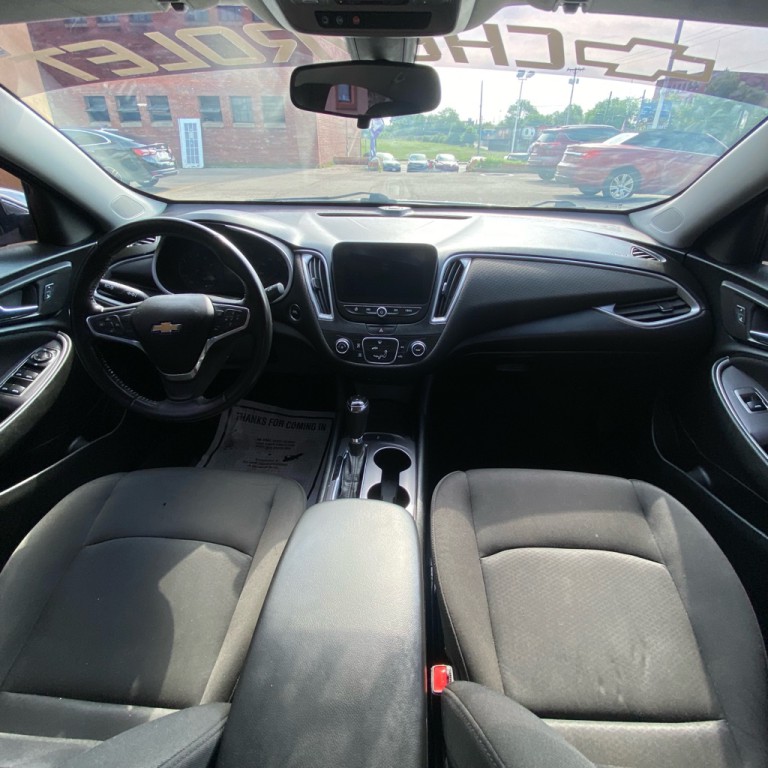 2019 Chevrolet Malibu Image 12