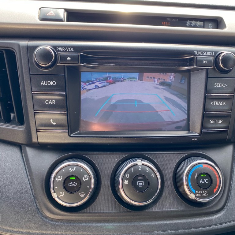 2018 Toyota Rav4 Image 18